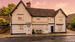 15, High Road, Grays RM16 3ER