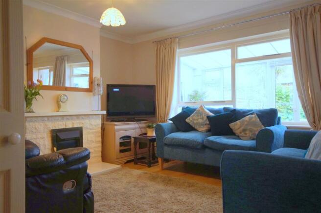 Lounge / Dining Room