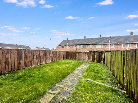 3 bed Terraced for sale Image 12