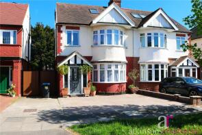 114, Carnarvon Avenue, Enfield EN1 3DS