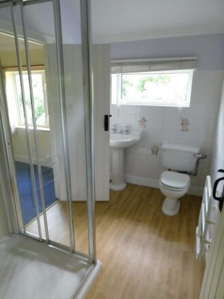 Photo 10