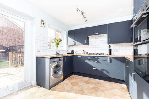 Miller Road, Christchurch, BH23 3
