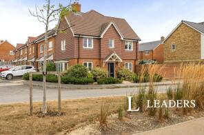 58, Rookfield Road, Horsham RH12 0AX