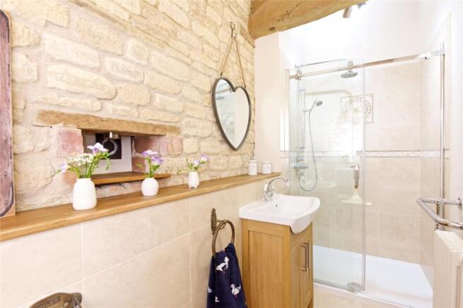 Annexe Shower Room