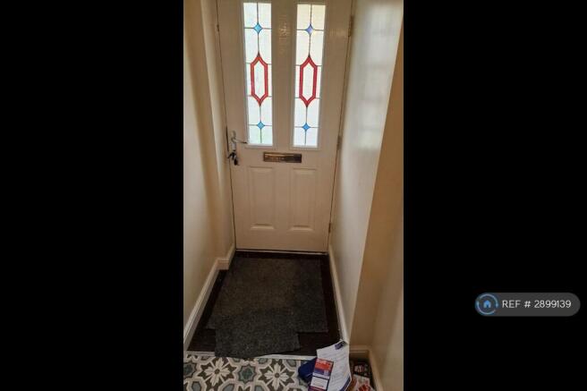 5 bed Detached to rent Image 6