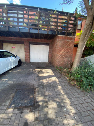 Photo 13
