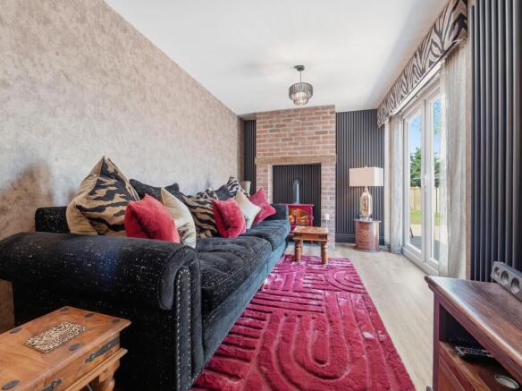 3 bed Semi-Detached for sale Image 7