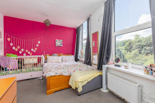 2 bed Terraced for sale Image 9