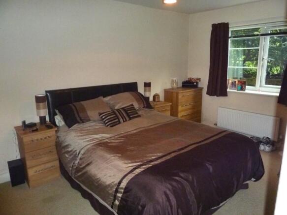 bedroom 1 (Main)