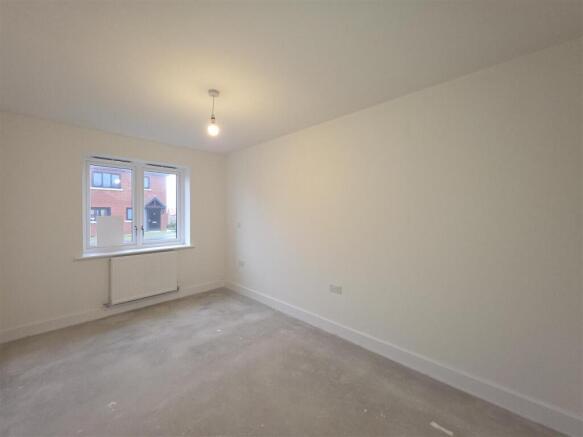 2 bed Semi-Detached Bungalow for sale Image 8