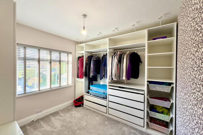 3 bed Terraced for sale Image 11