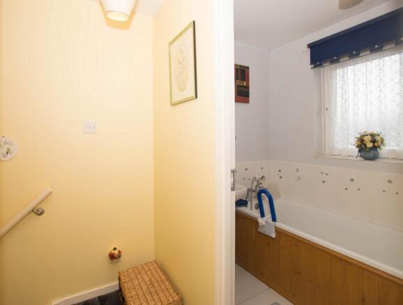 Photo 9