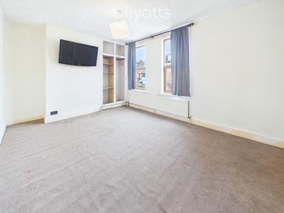 4 bed Terraced for sale Image 9