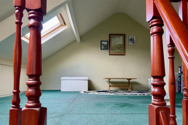 3 bed Terraced for sale Image 4