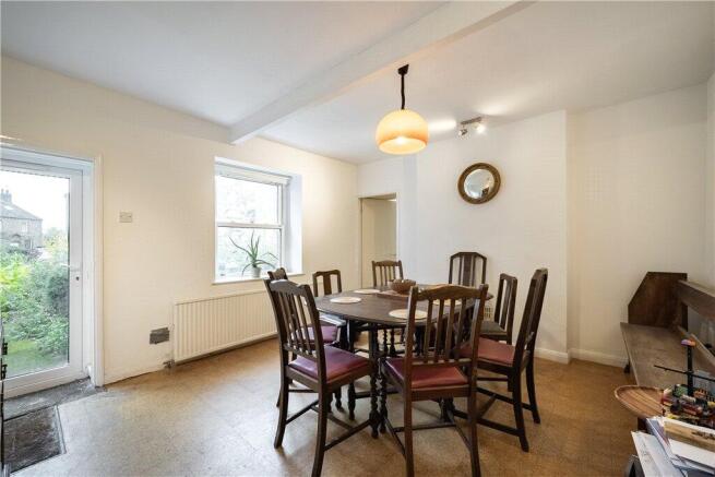 3 bed House for sale Image 5