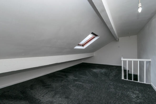 2 bed Terraced to rent Image 9
