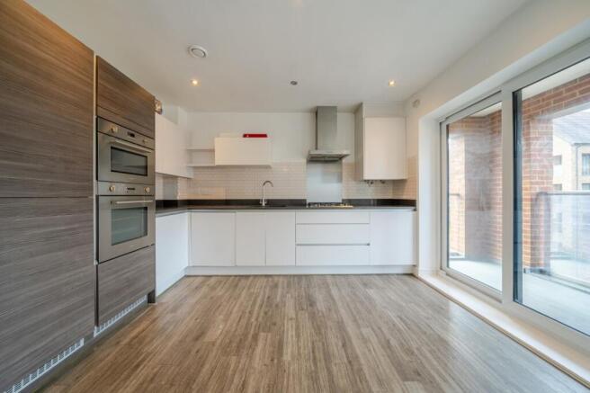 -69b92896067a9-l-...