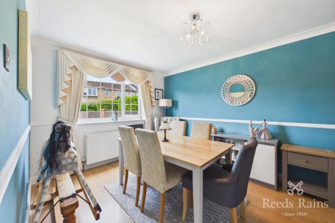 3 bed Detached for sale Image 11