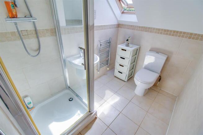 3 bed Town House for sale Image 11
