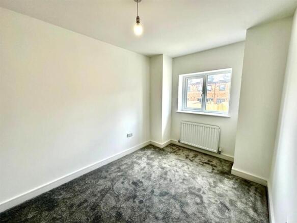 3 bed Town House for sale Image 10