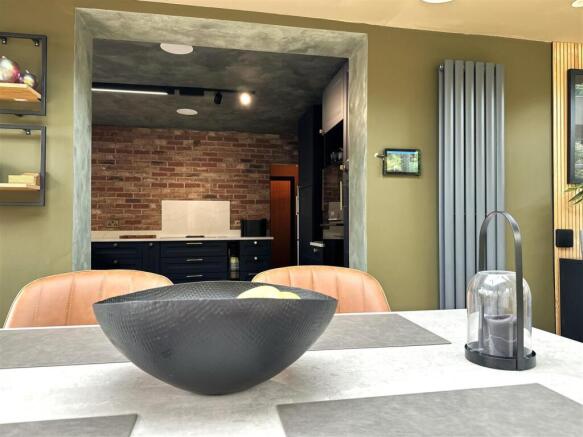 Stylish Open-Plan Aspect 026