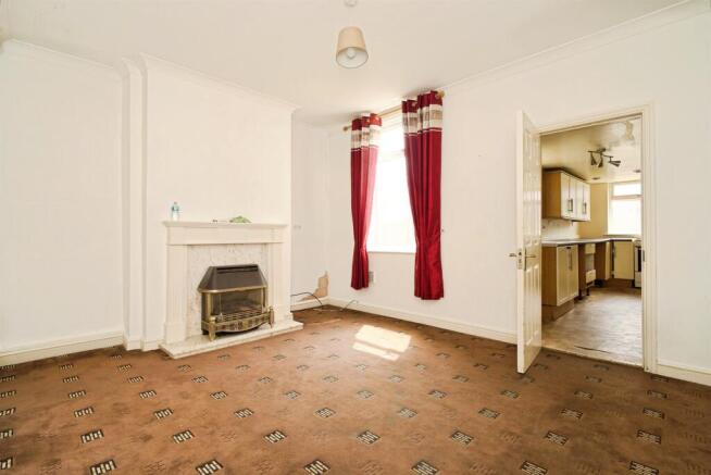 2 bed Terraced for sale Image 4
