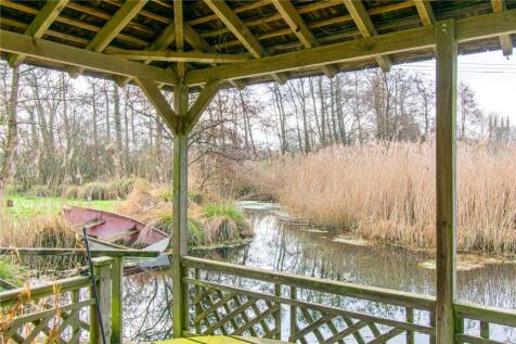 Strongrove Hill, Bath Road, Hungerford, Berkshire, RG17