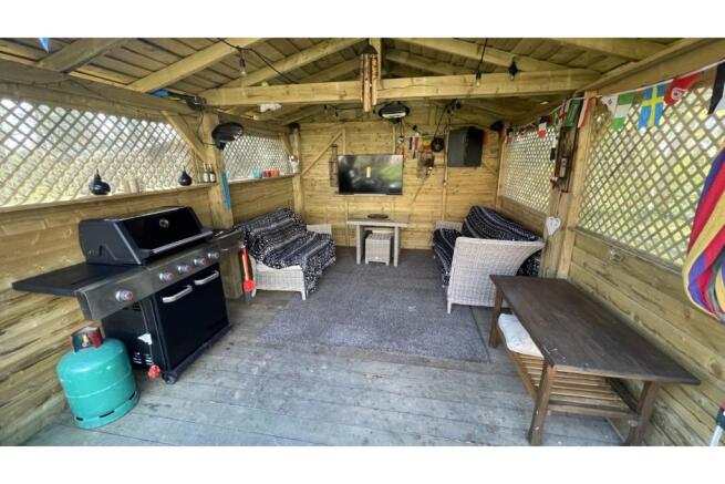 Garden Hut