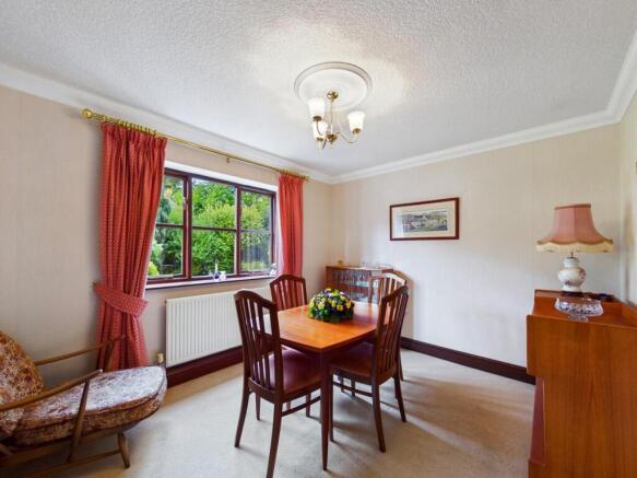 4 bed Detached for sale Image 5