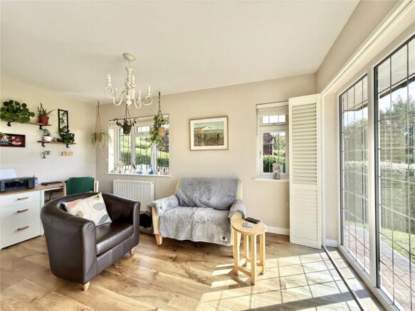Deneside, East Dean, Eastbourne, East Sussex, BN20 photo 4