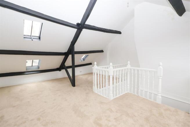 3 bed Flat to rent Image 7