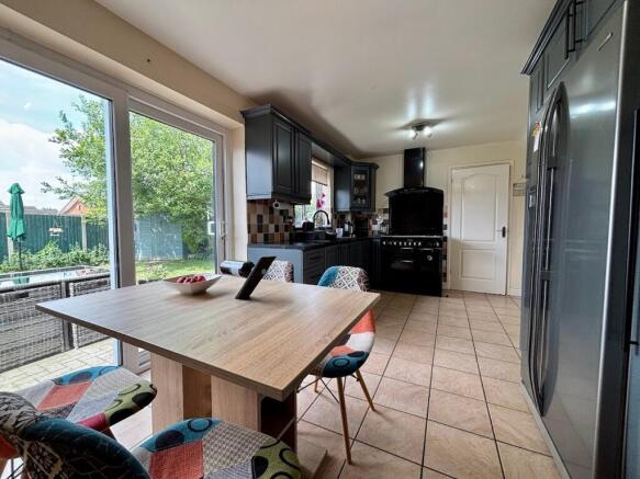Kitchen / Diner