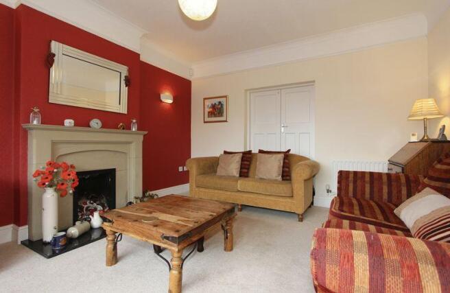 LOUNGE 2