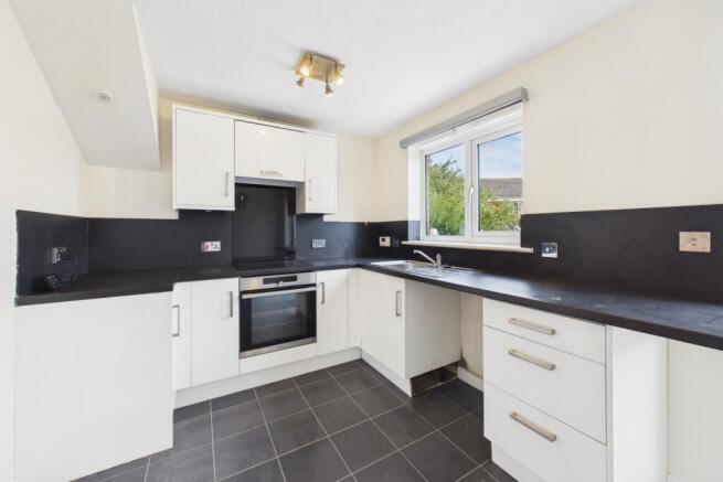 3 bed House to rent Image 5