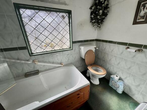 Downstairs Bathroom