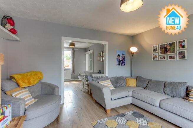LOUNGE: