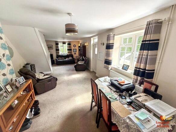Lounge 3