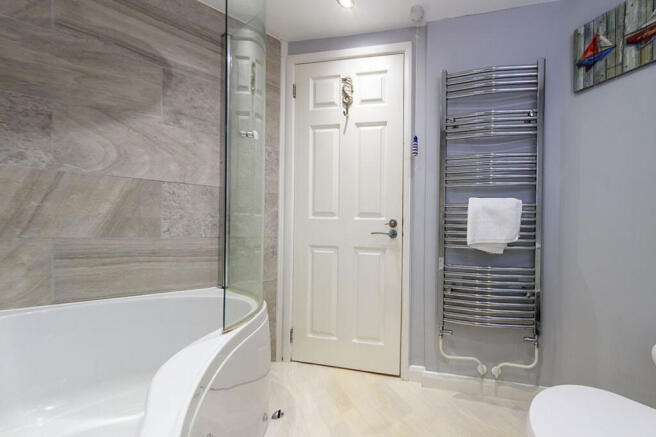 3 bed Cottage for sale Image 12