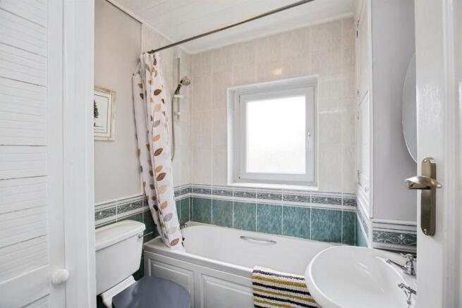3 bed Semi-Detached for sale Image 8