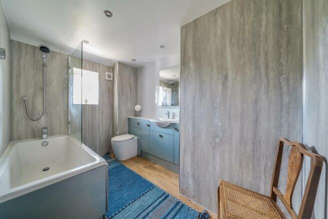 Family bathroom