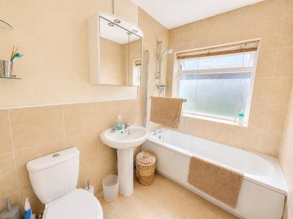 2 bed Detached Bungalow for sale Image 7
