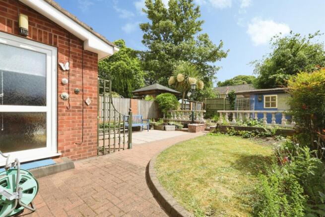 3 bed Semi-Detached for sale Image 12