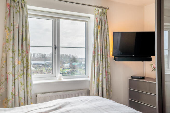 2 bed Semi-Detached for sale Image 10