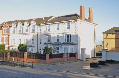 Luxury Apartment, Kings Hill Court, Newport