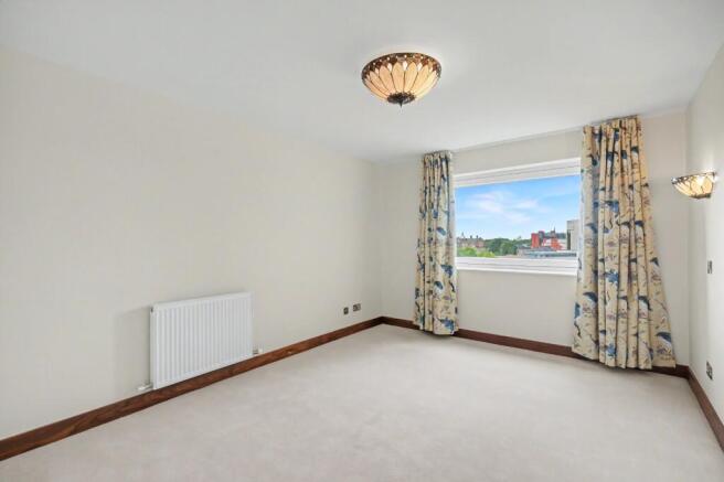 2 bed Apartment for sale Image 10