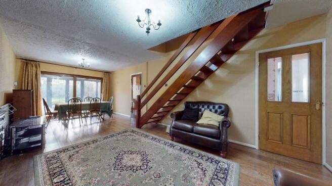 LOUNGE/DINING ROOM