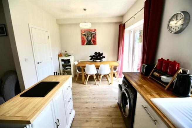 Kitchen/Dining Room