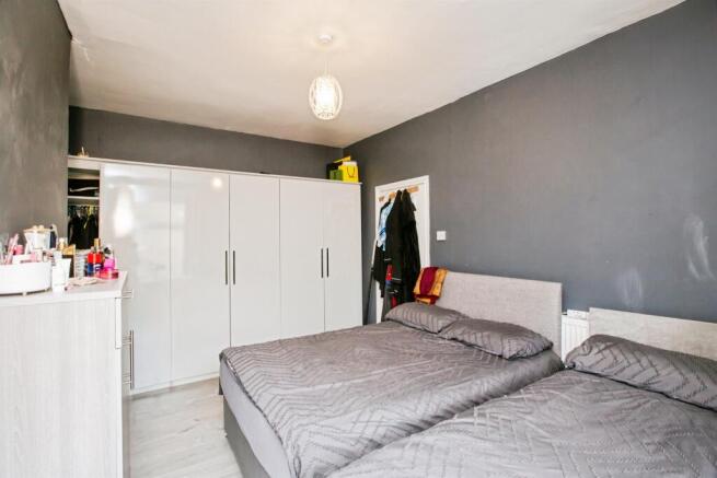 2 bed Terraced for sale Image 8