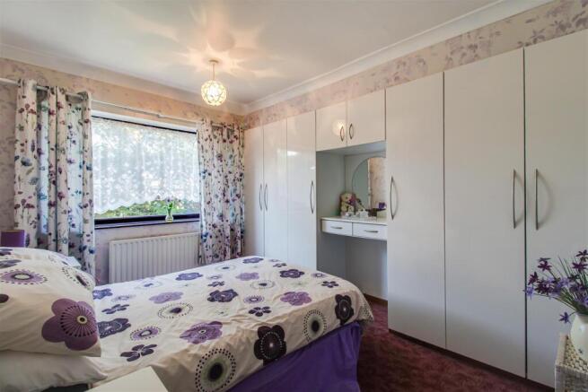 2 bed Detached Bungalow for sale Image 9