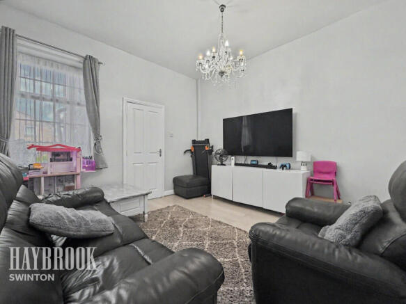 3 bed Terraced for sale Image 5